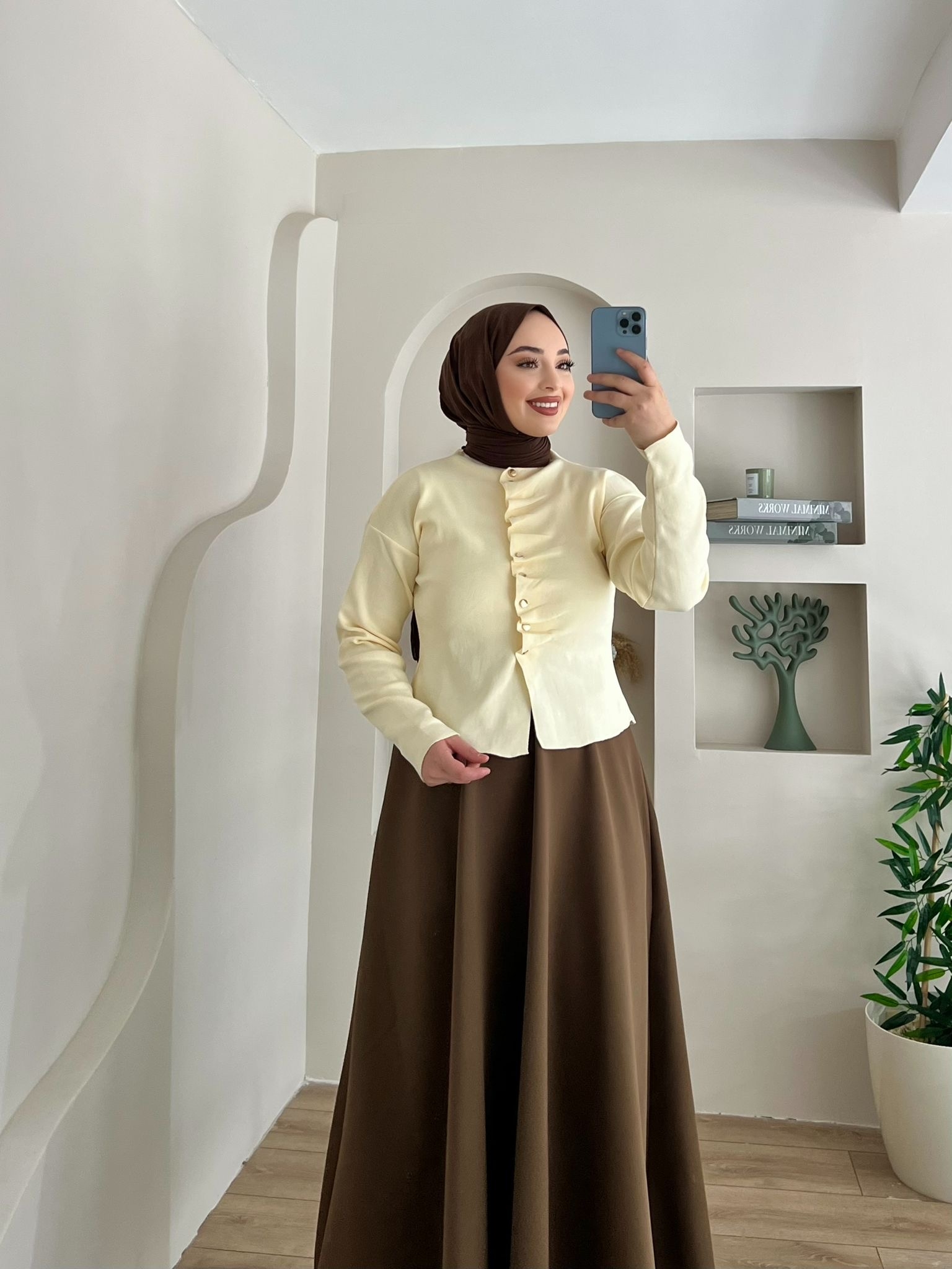 DÜĞMELİ%20HELAN%20BADY%20SARI