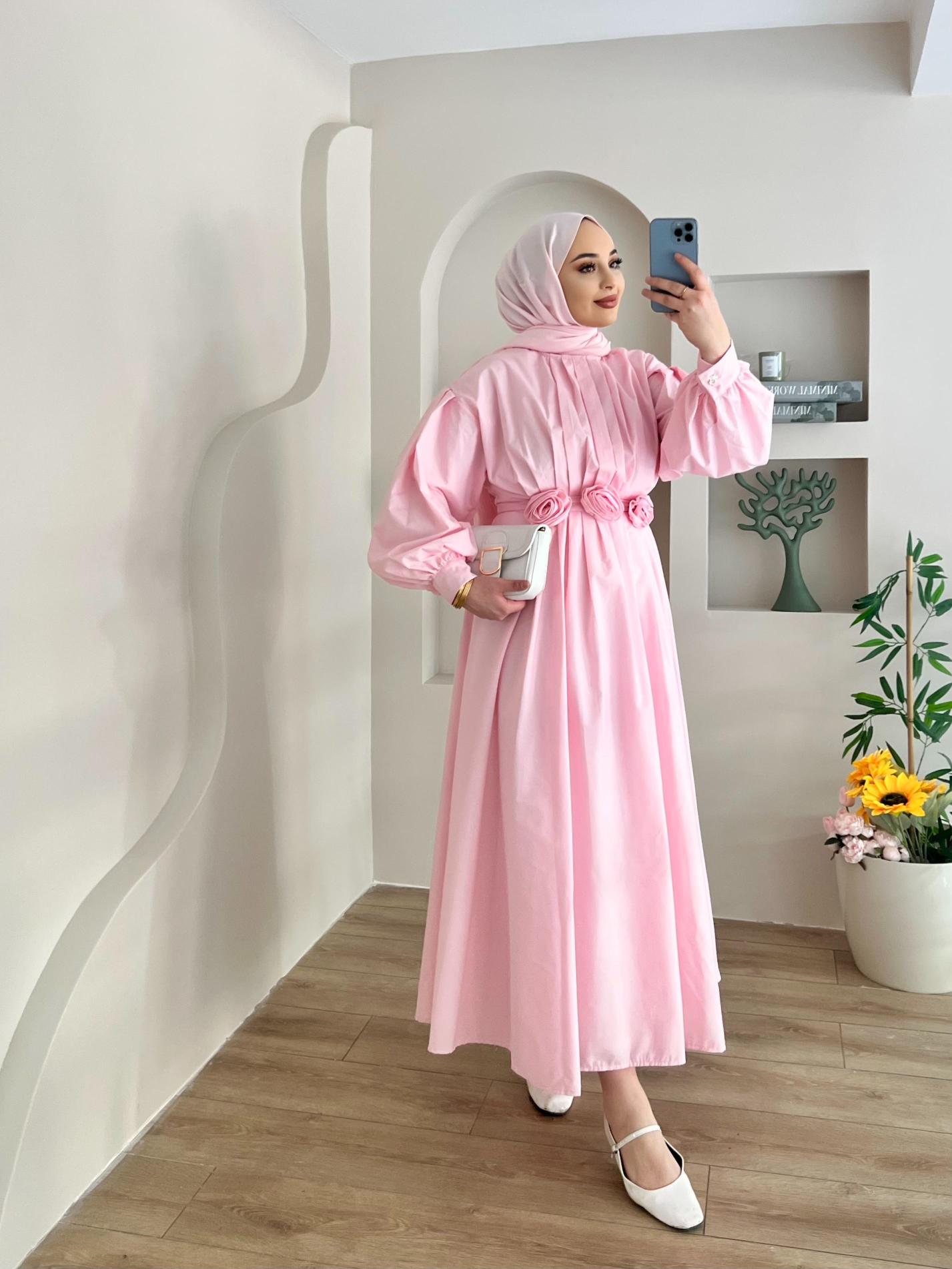 GÜL%20AKSESUARLI%20NEİA%20PEMBE%20ELBİSE