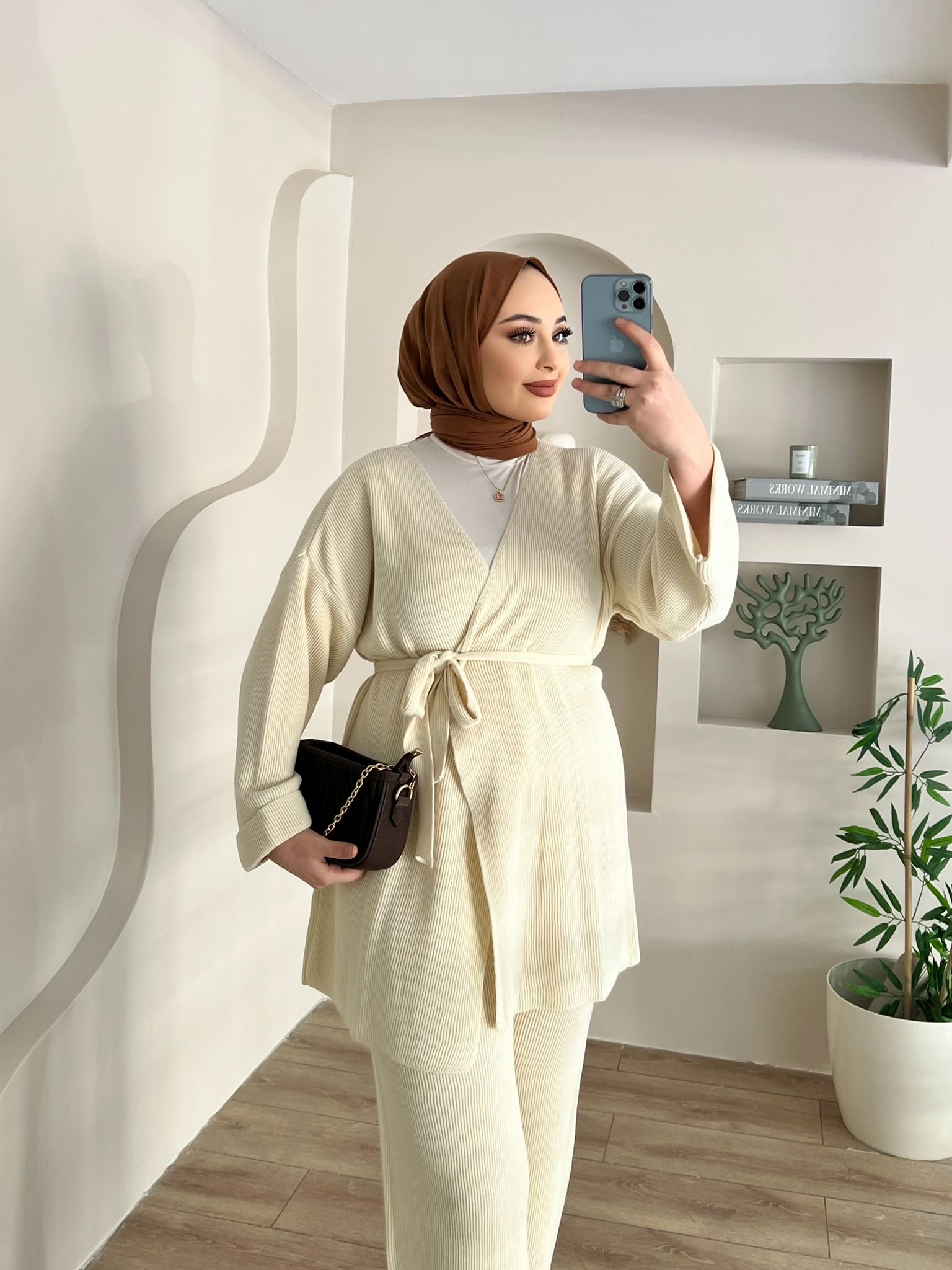 ANAİS%20KREM%20KEMERLİ%20TRİKO%20TAKIM