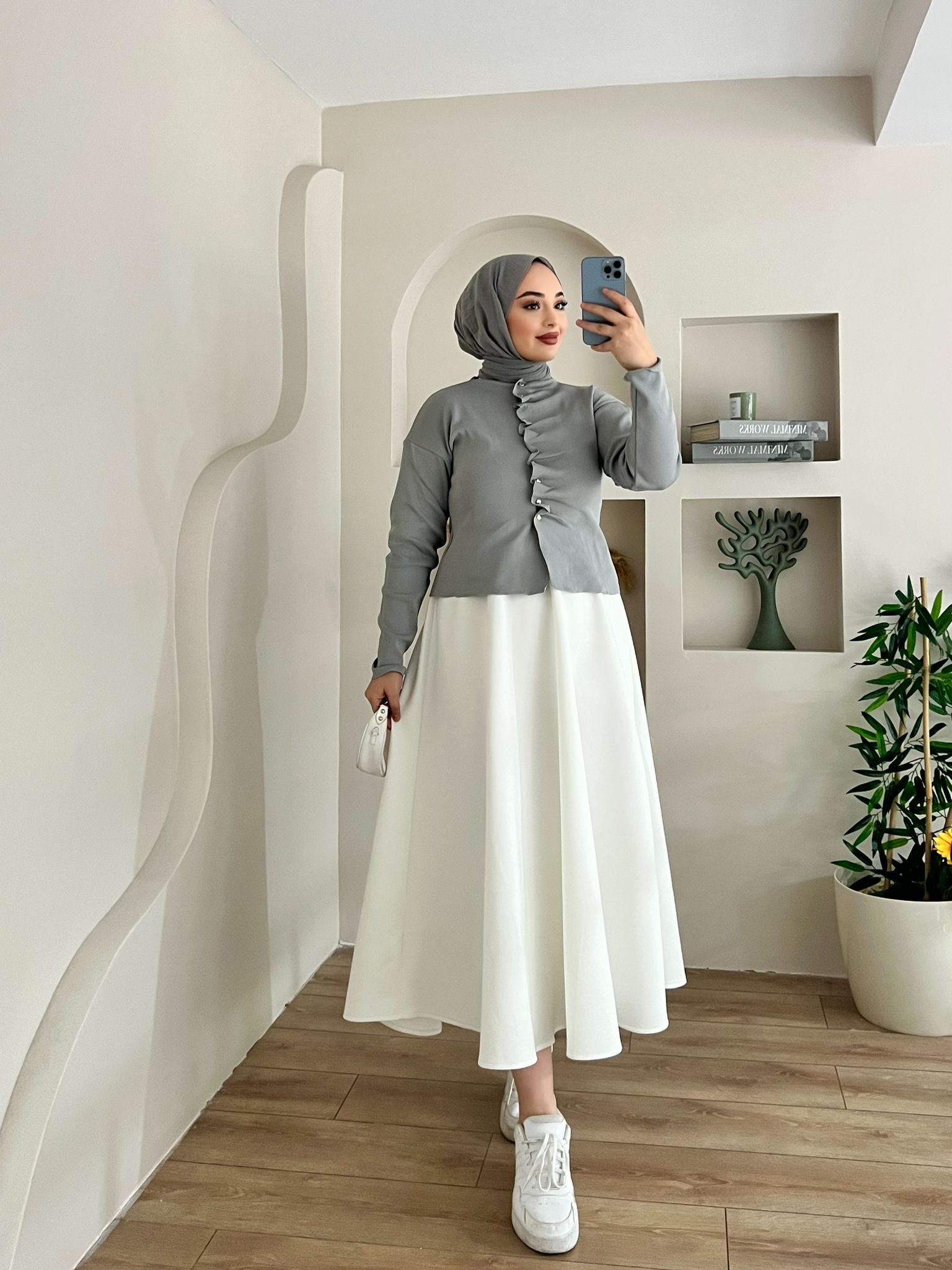 DÜĞMELİ%20HELAN%20BADY%20GRİ