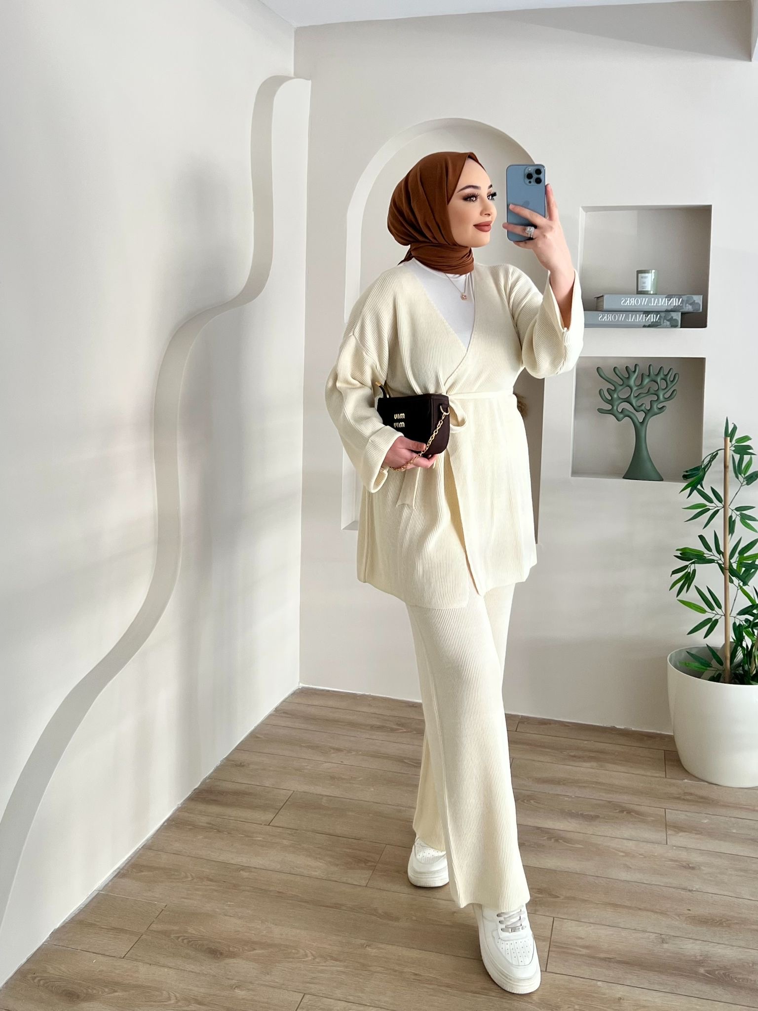 ANAİS%20KREM%20KEMERLİ%20TRİKO%20TAKIM