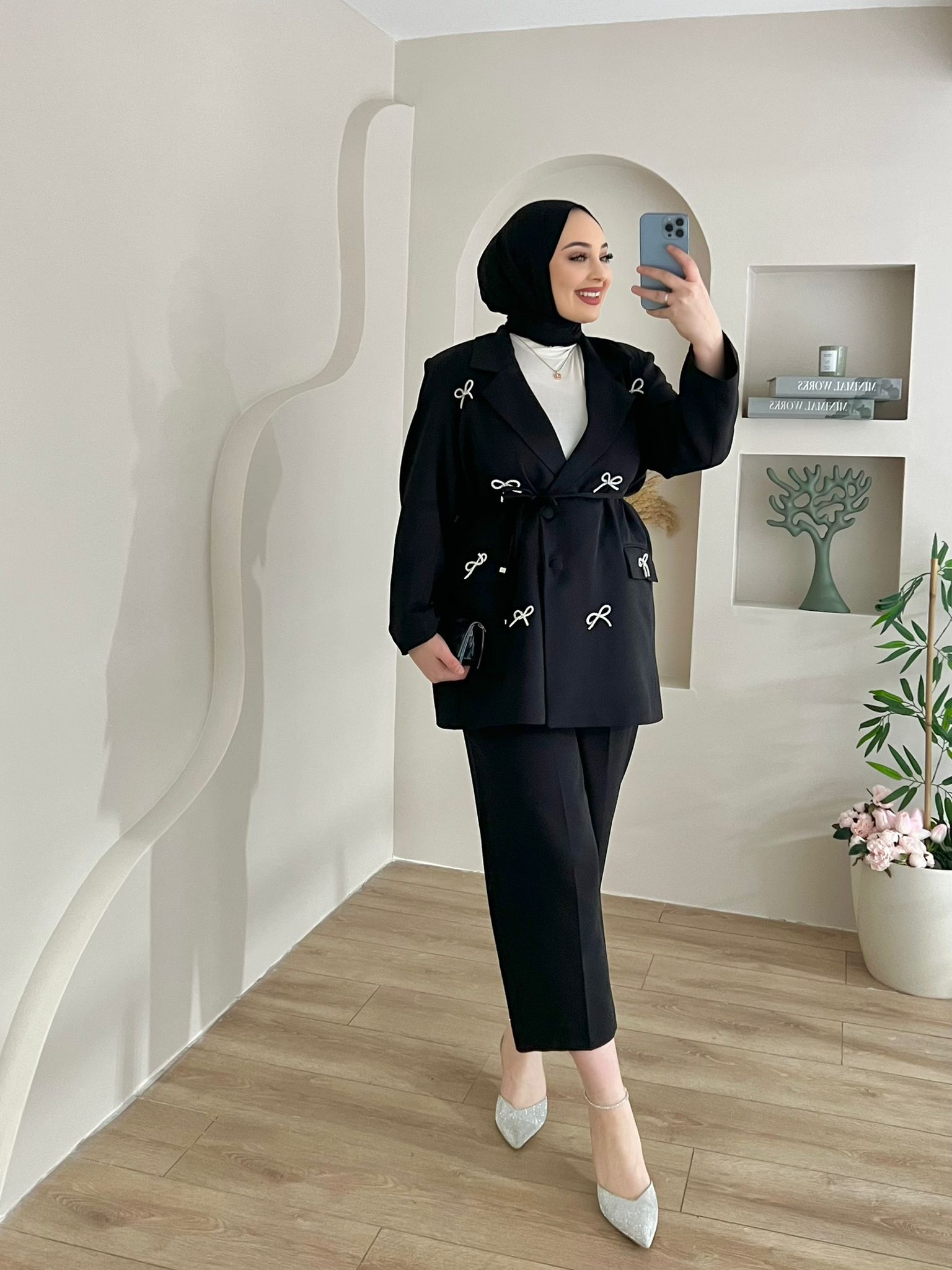 DEASY%20KURDELE%20DETAY%20SİYAH%20TAKIM