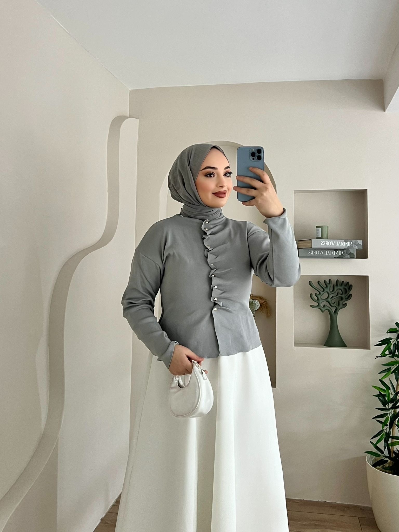 DÜĞMELİ%20HELAN%20BADY%20GRİ