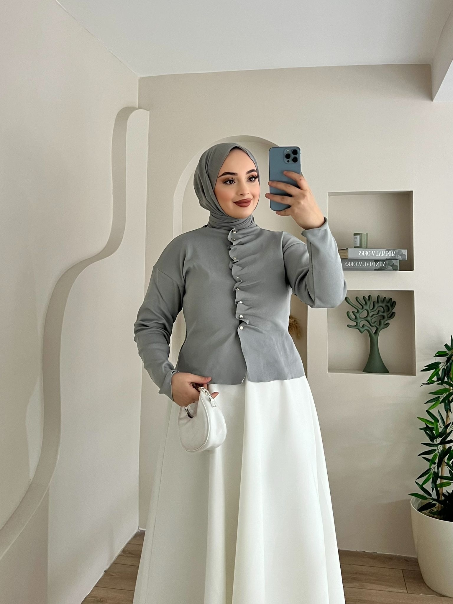 DÜĞMELİ%20HELAN%20BADY%20GRİ