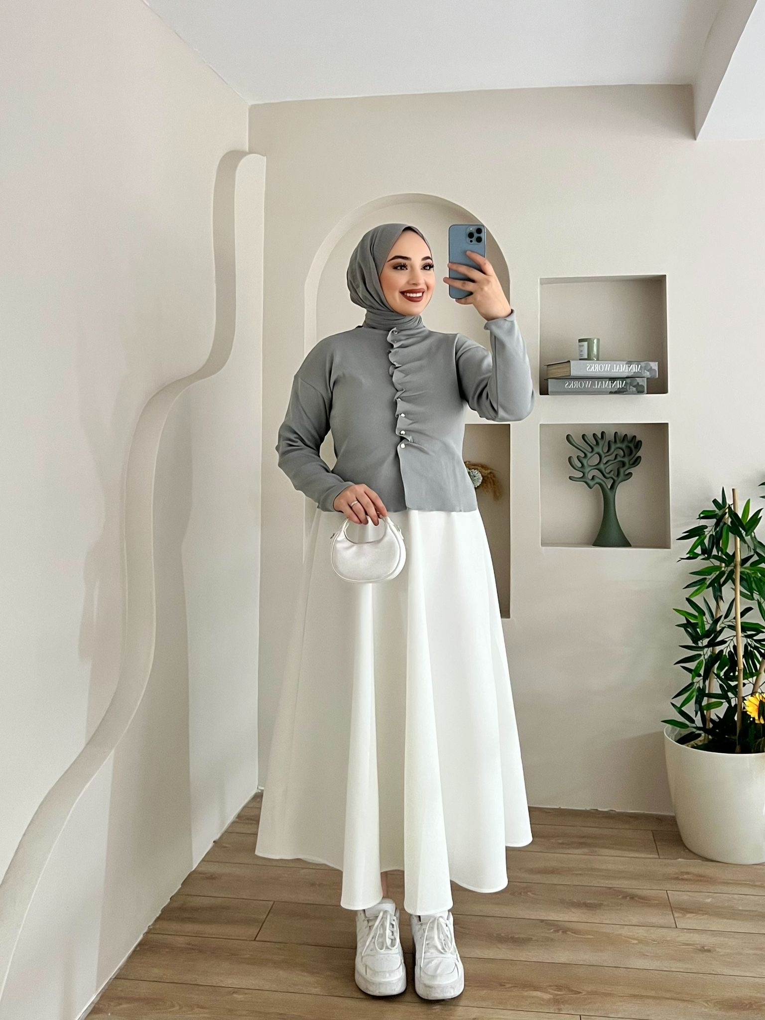 DÜĞMELİ%20HELAN%20BADY%20GRİ